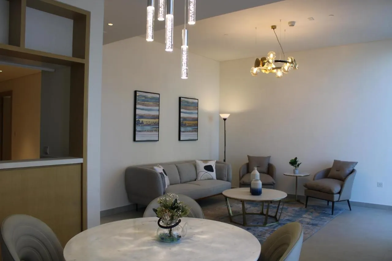 Svizona Premium 2 Bed I Panoramic Creek Views Apartment Dubai